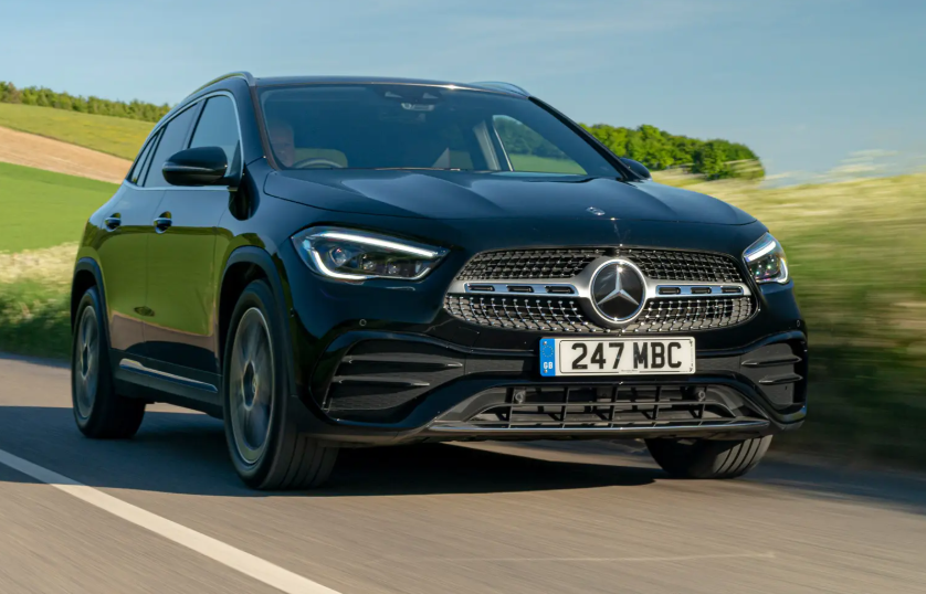 Mercedes GLA noir en location longue durée sans engagement – Mandauto France